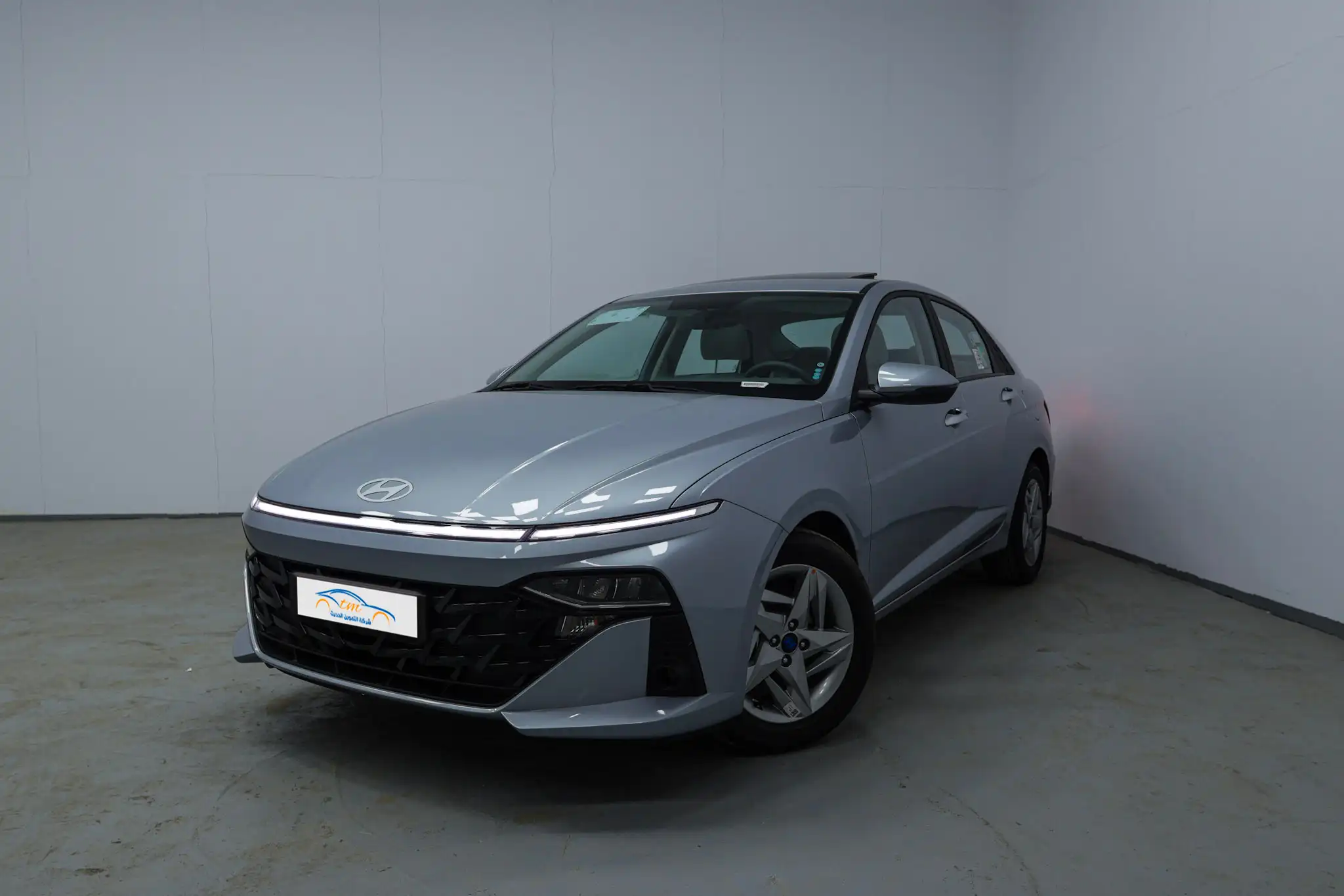 Hyundai-Elantra-vs-Hyundai-Accent