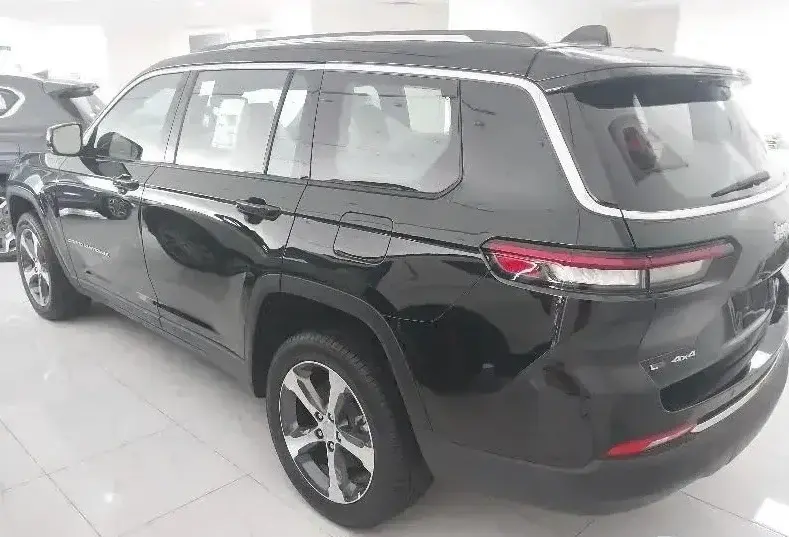 jeep cherokee 2023
