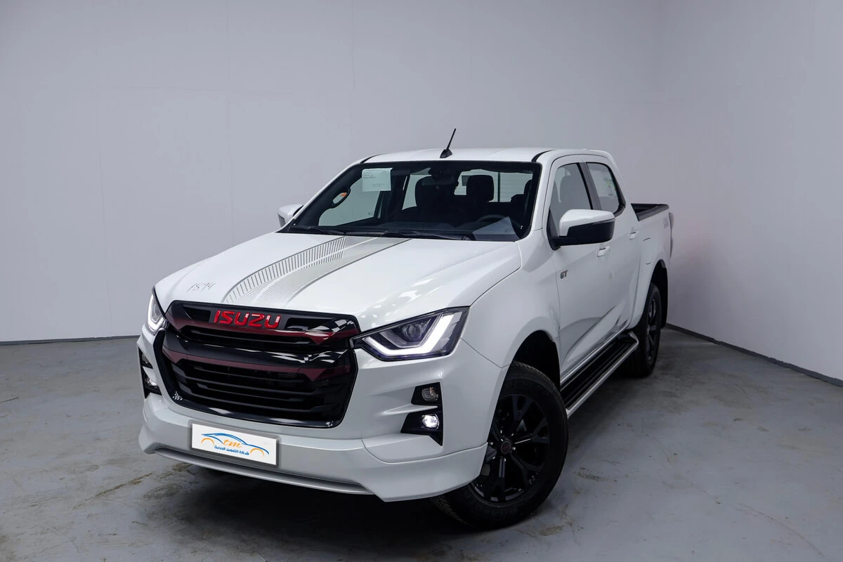 ايسوزو-دي-ماكس-جي-تي-white