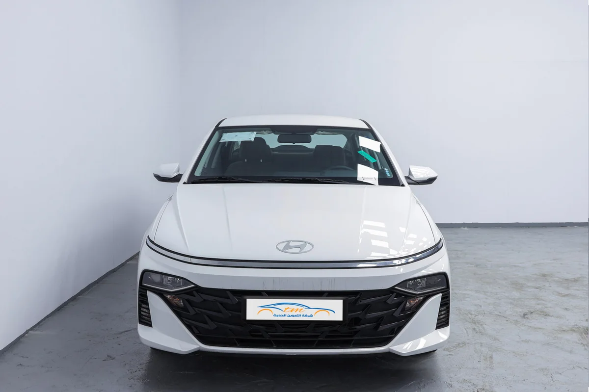 مواصفات-هيونداي-اكسنت-2024-white