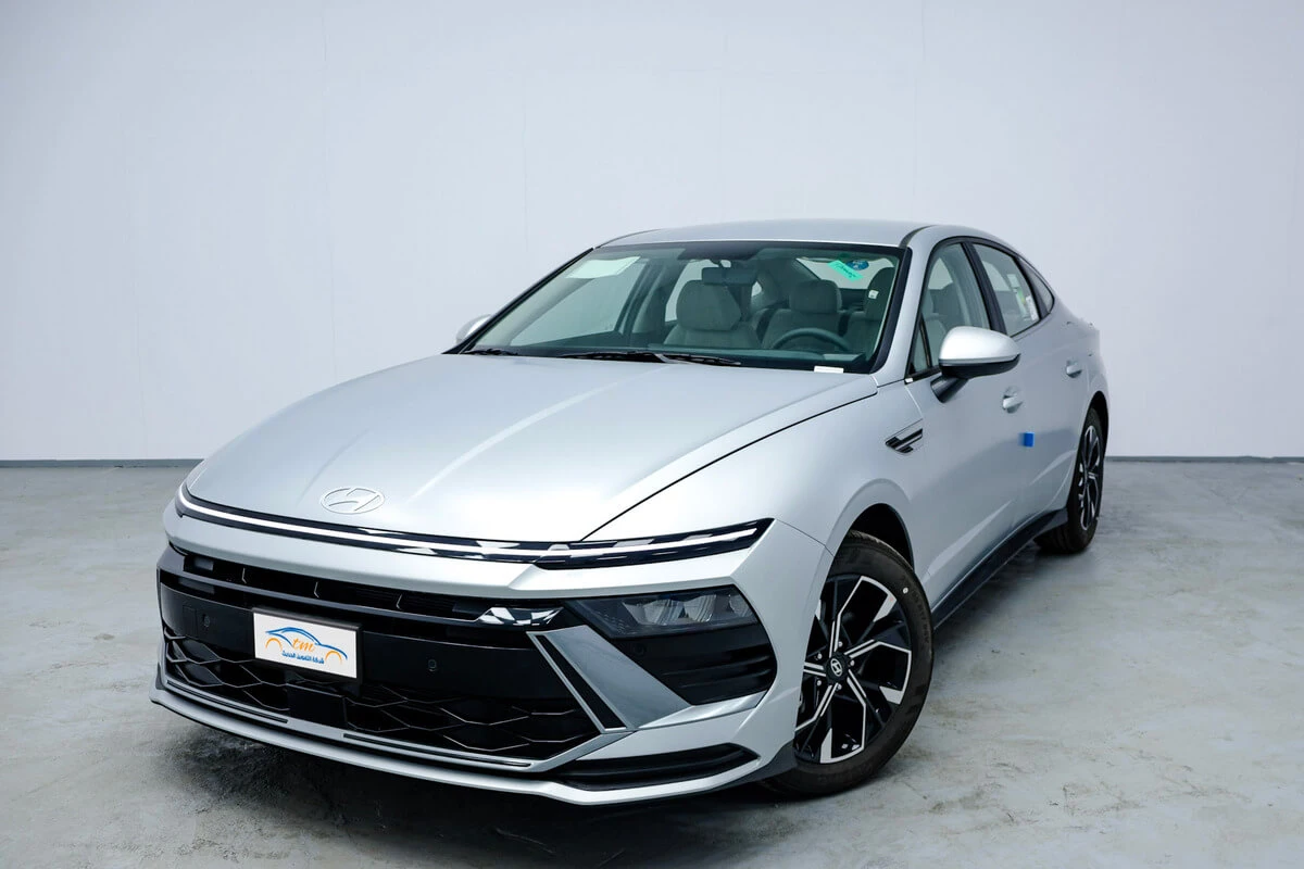 هيونداى-سوناتا-فليت-silver